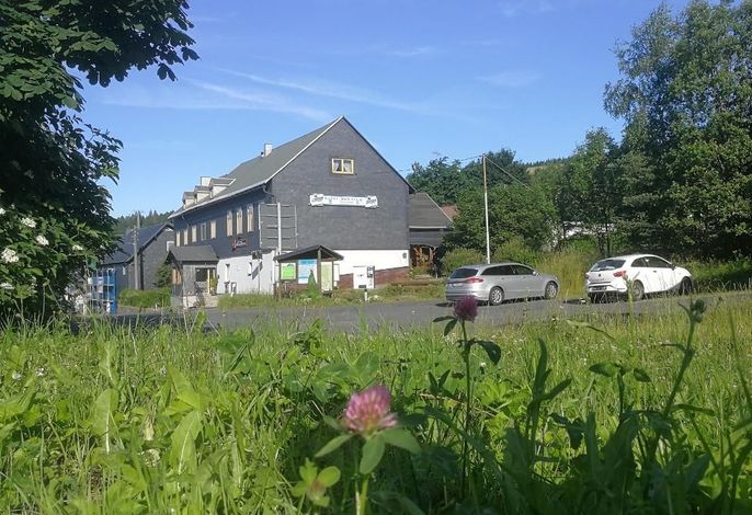 Gasthaus & Pension "Am Rennsteig"