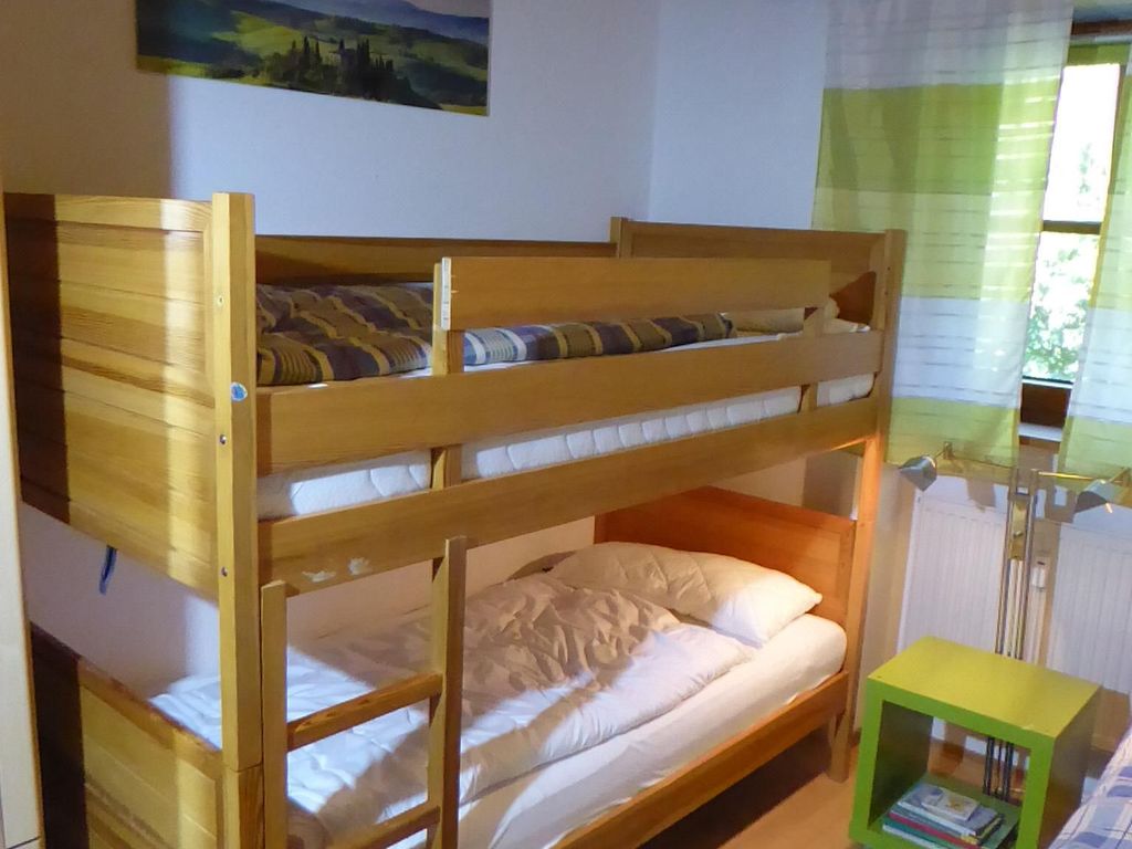 2. Schlafzimmer