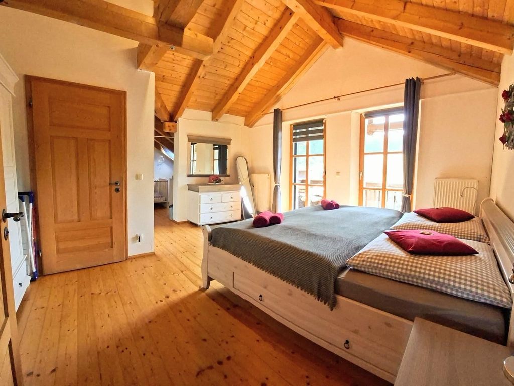 Ferienwohnung zum Forsthaus mit Sauna 180m2 + Garten