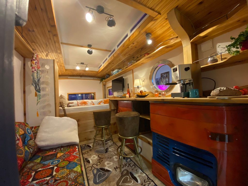 Innenraum Tauber Glamping Mobil