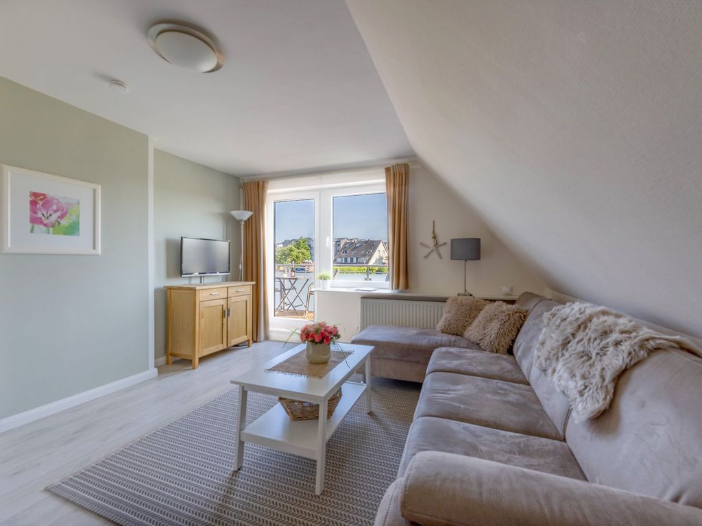Wohnzimmer mit Sofa