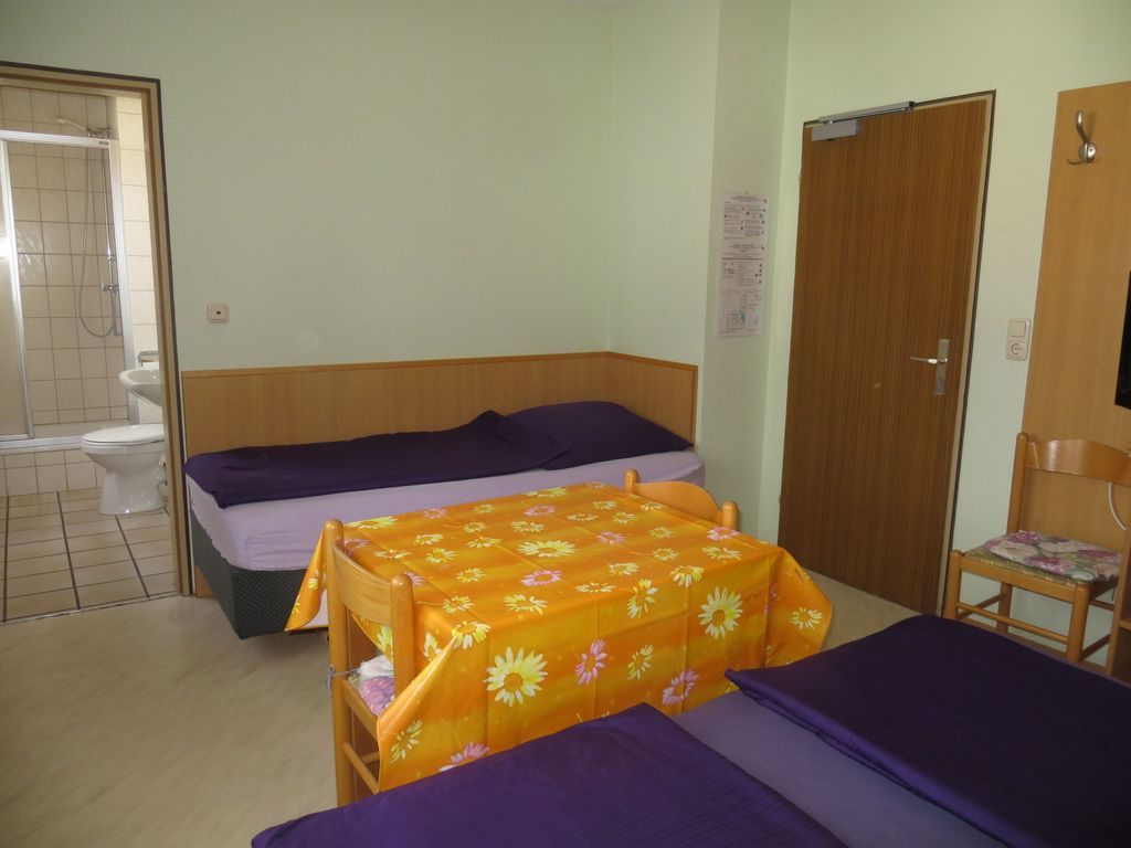 Dreibettzimmer