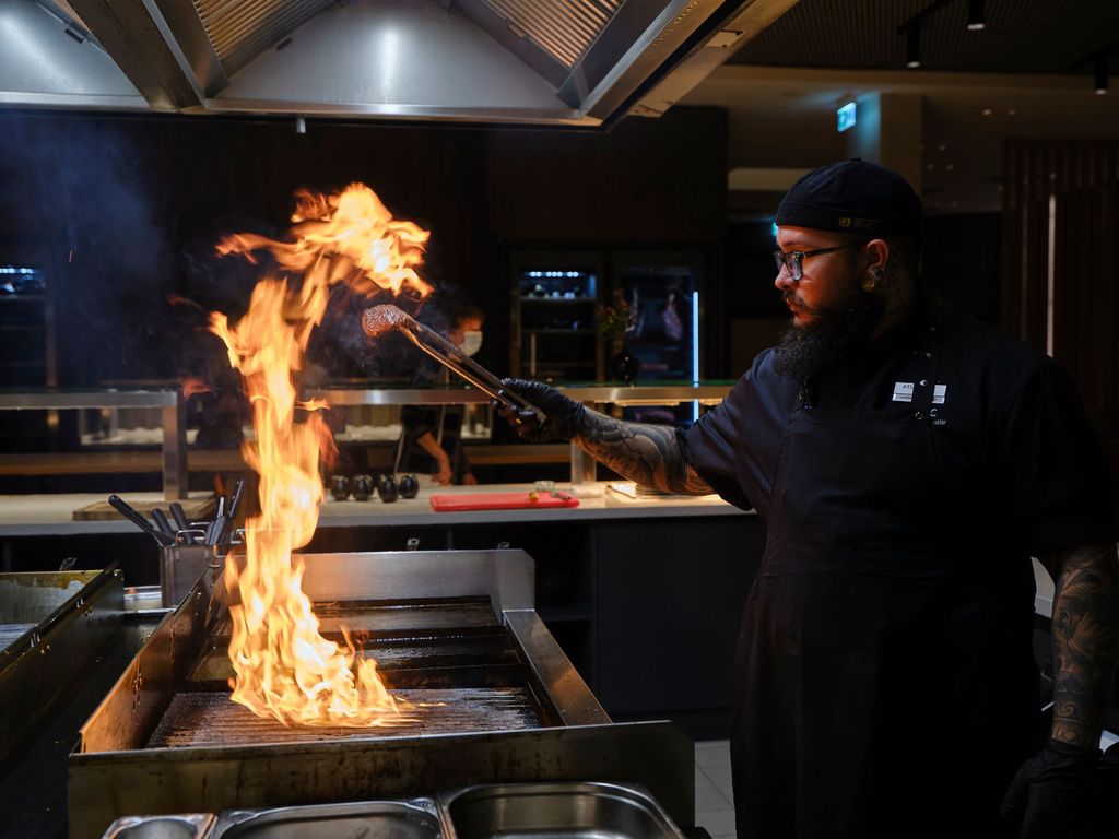 ATLANTIC Hotel Münster Grill-Restaurant Lavastein-Showgrill