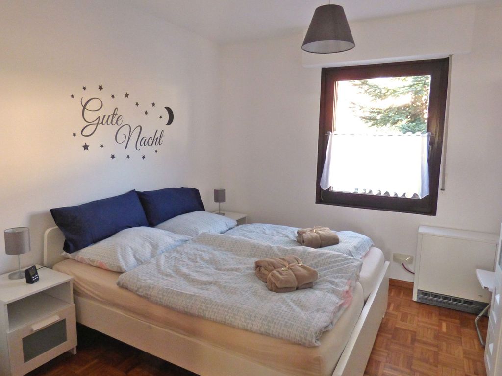 BEDROOM, INSIDE