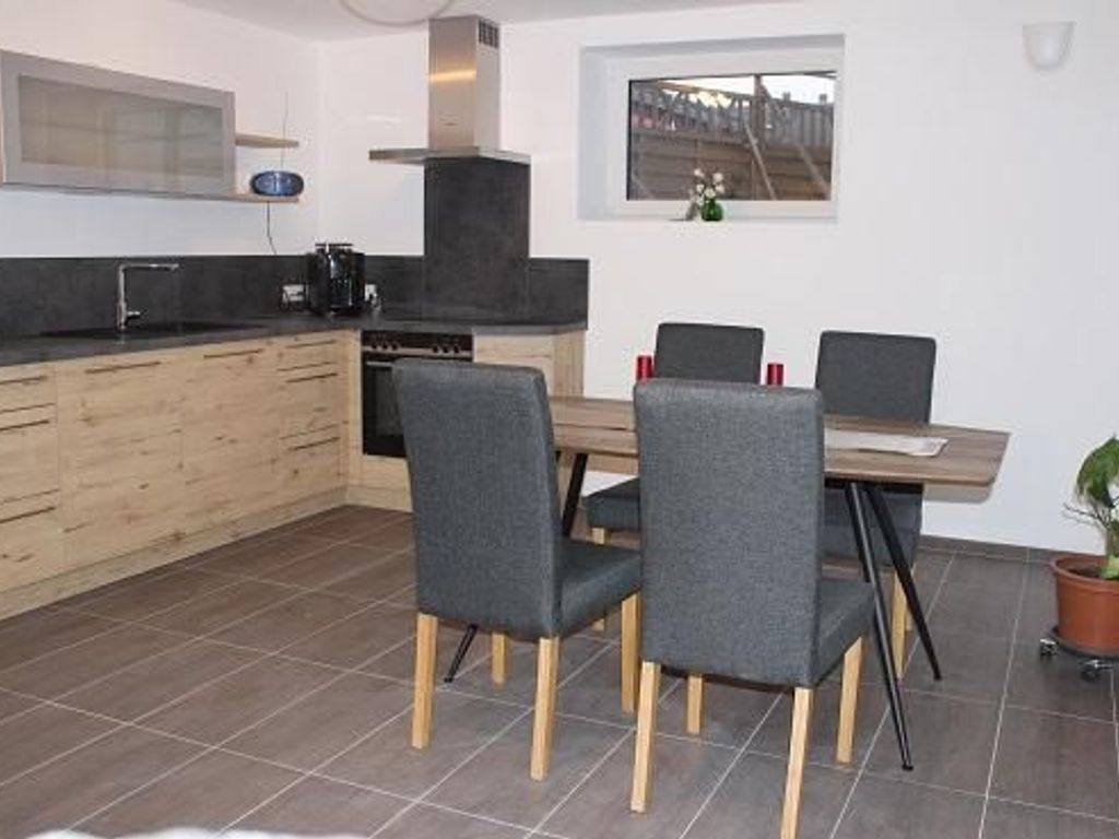 Ferienwohnung Schertel - Dorsbrunn
