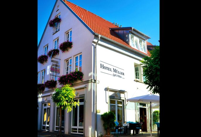 Hotel Müller Café & Wein / Mondholzhotel