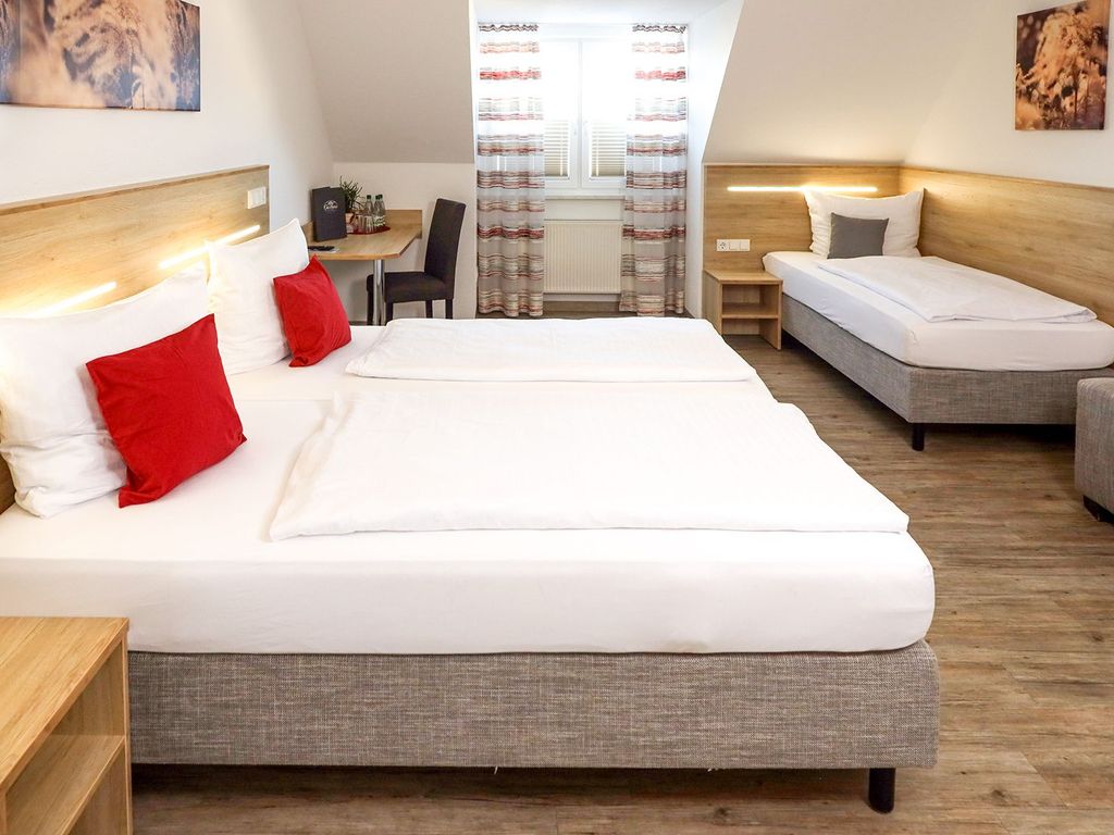 Dreibettzimmer