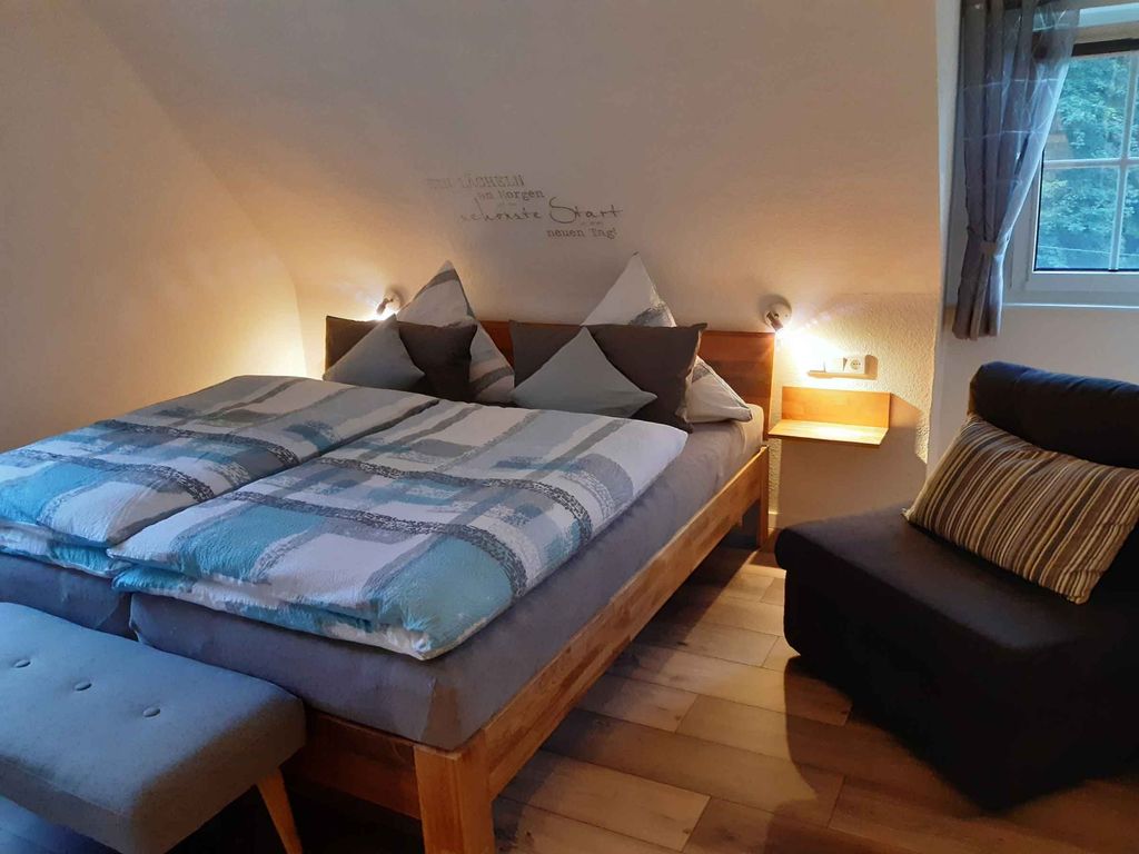 BEDROOM, INSIDE