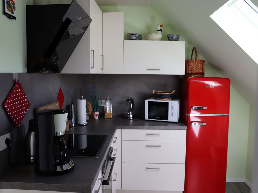 KITCHEN, INSIDE