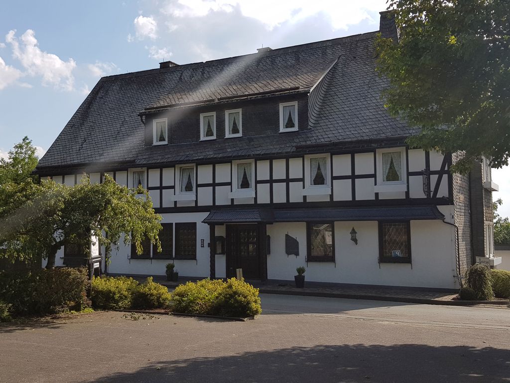 Landschaftsgasthaus Schanze 1 - Schmallenberger Sauerland