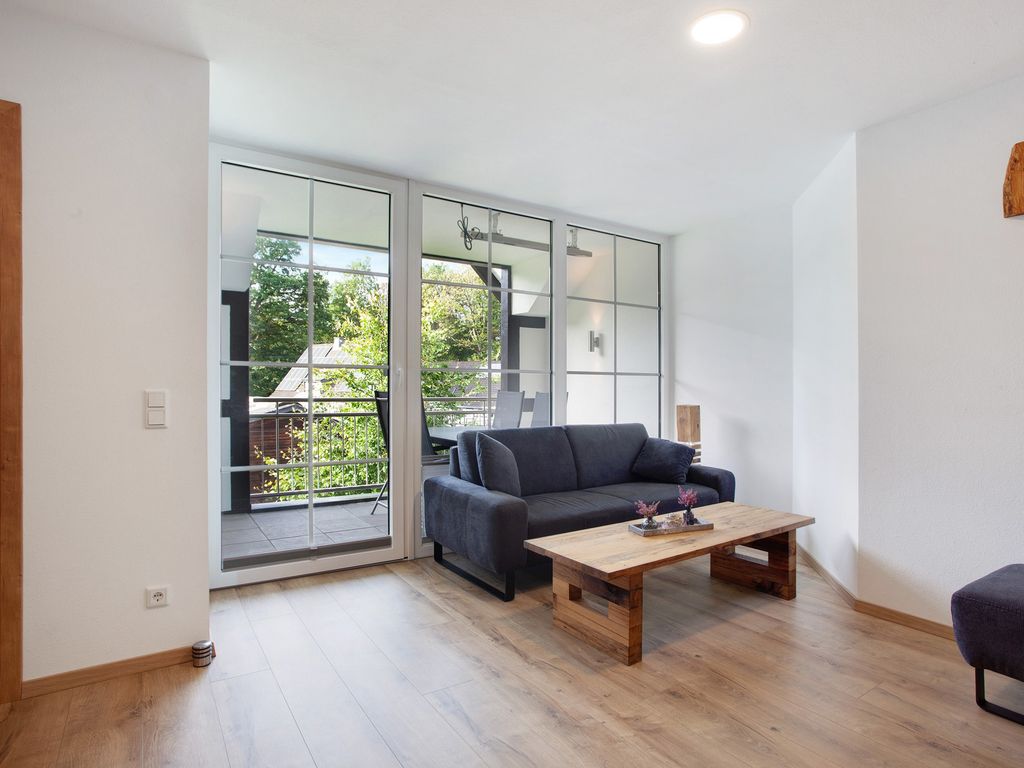 Photo, INSIDE, OUTSIDE