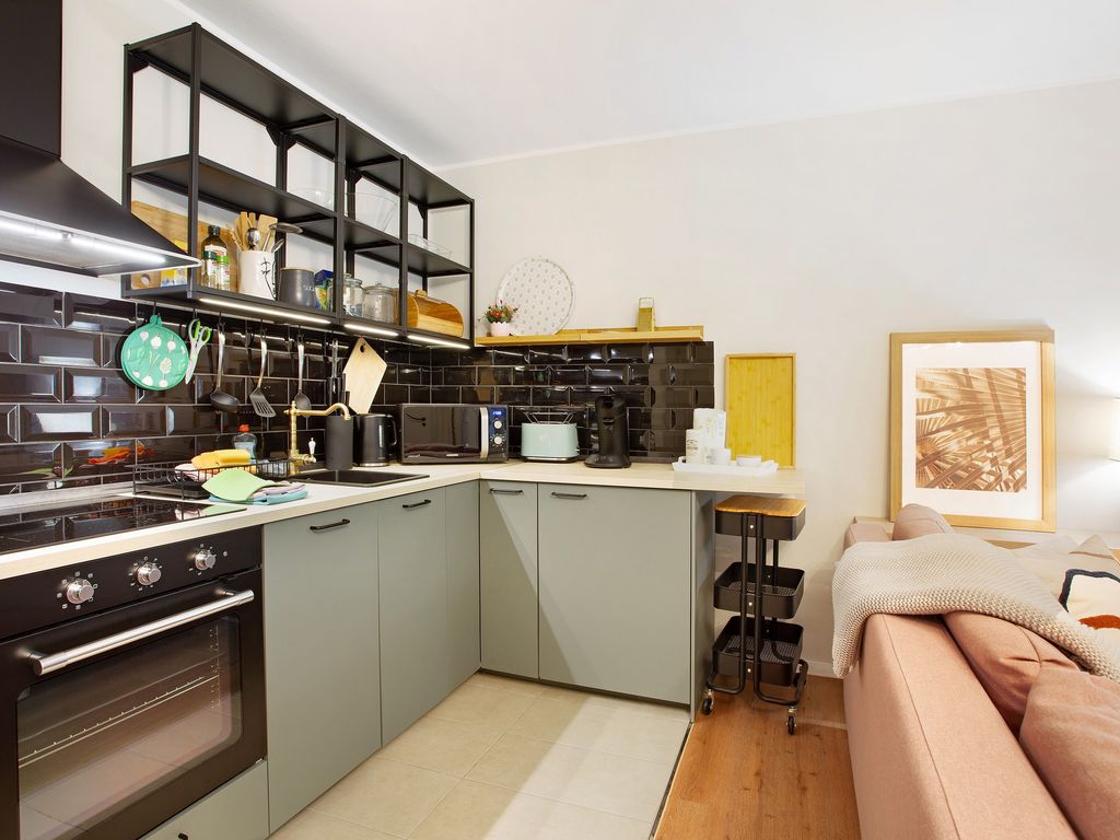KITCHEN, INSIDE, OUTSIDE
