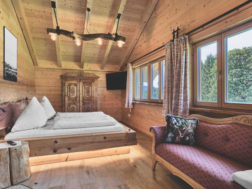 Schlafzimmer 1