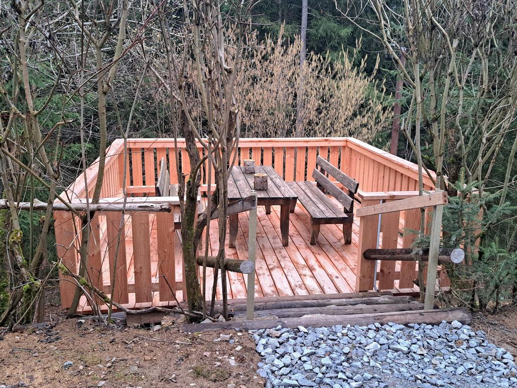 Waldterrasse 1