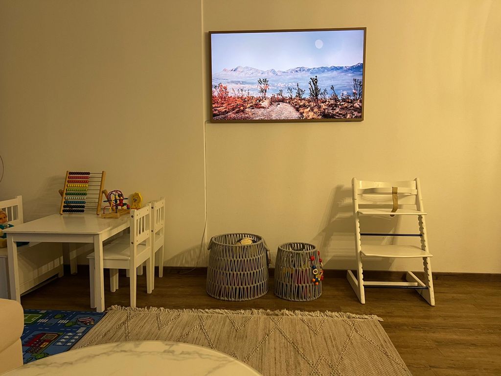 Kinderspieltisch, Fl