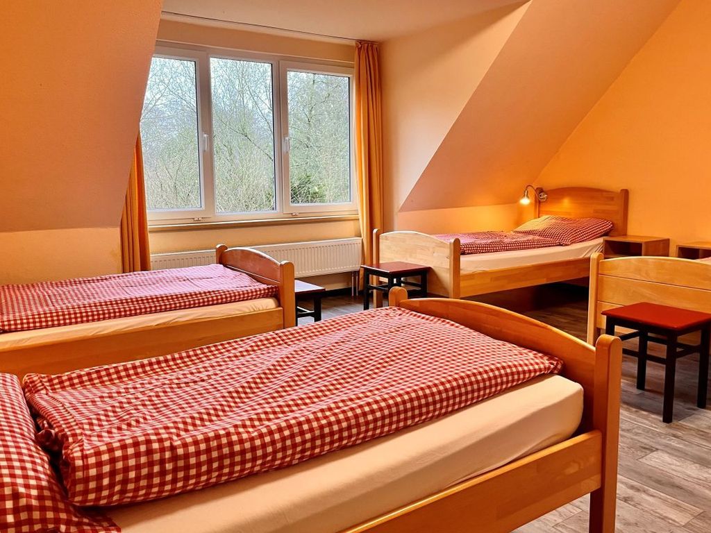 Zimmerbeispiel -4-Bett-Zimmer