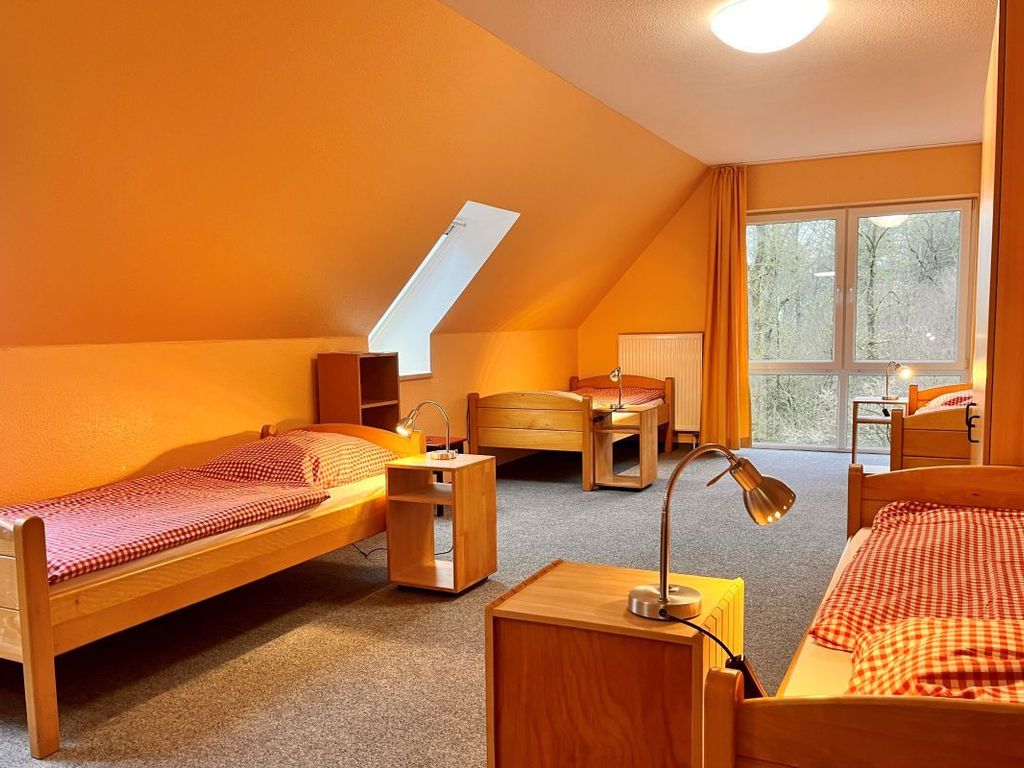 Zimmerbeispiel -4-Bett-Zimmer