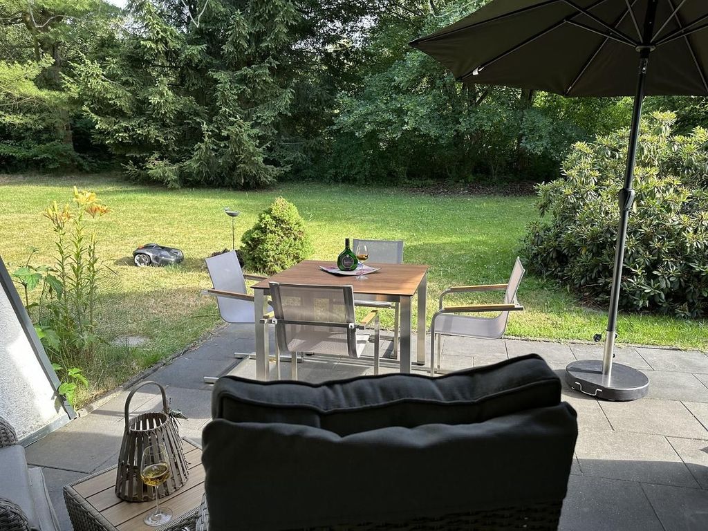 Schönes Ferienhaus 400m vom See, Sauna, Kamin, Klima, Garten