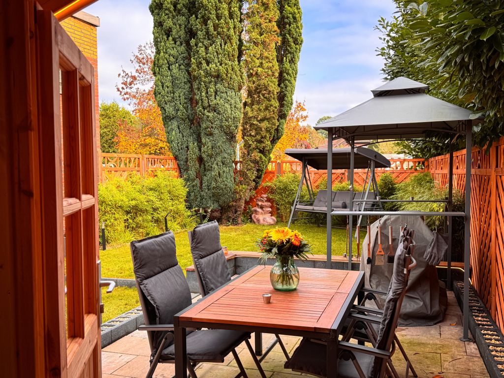 Garten mit eigener Terrasse - optional zu buchbar bei Verfügbarkeit