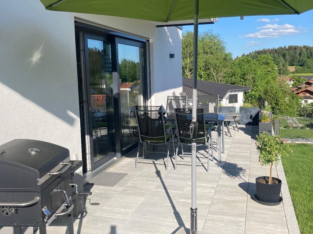 Terrasse mit Grill u