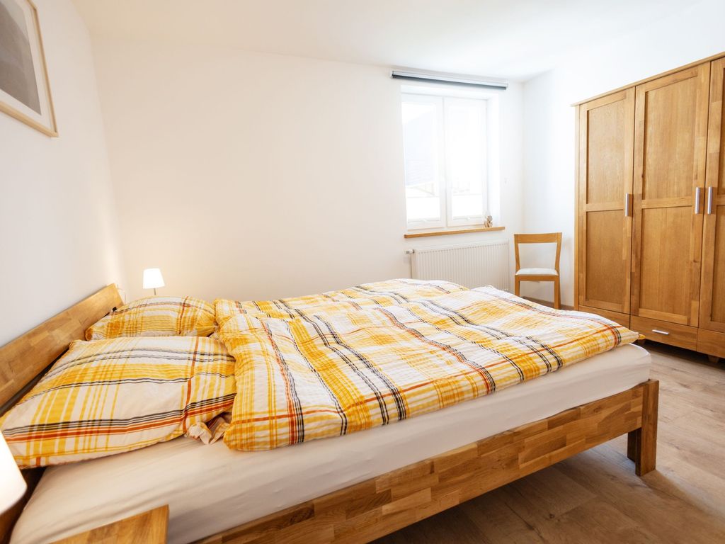 BEDROOM, INSIDE