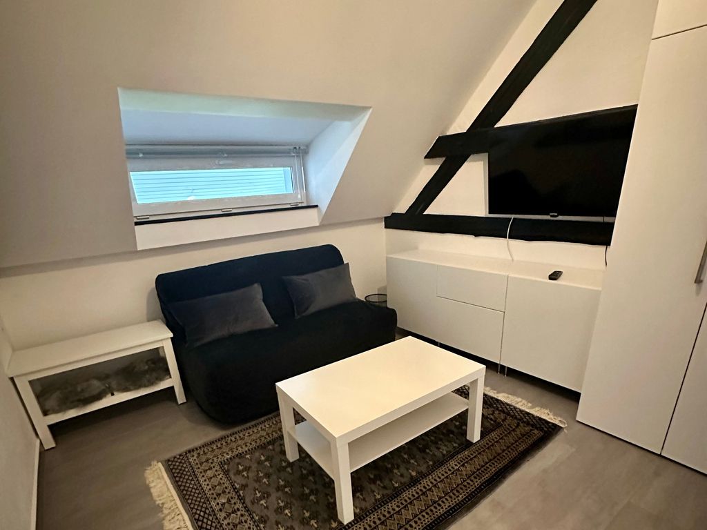 Photo, INSIDE, OUTSIDE