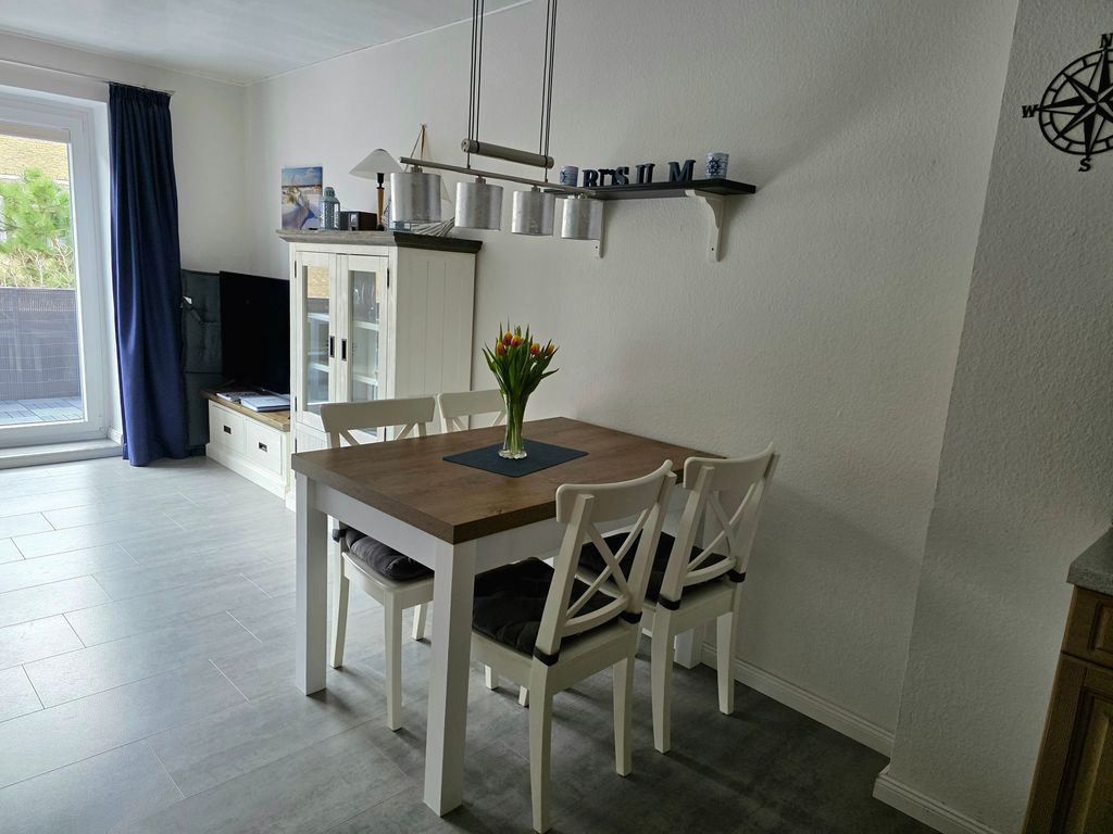 Wohnzimmer - Blick in den Raum II