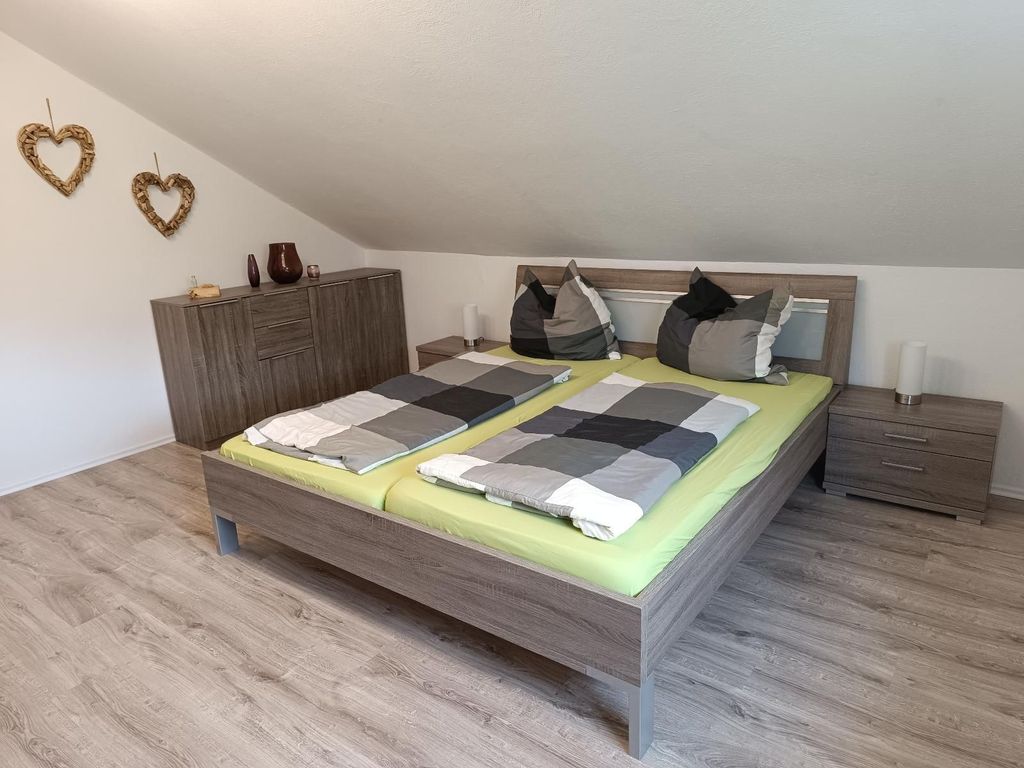 Schlafzimmer1