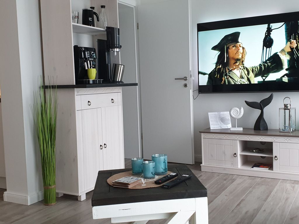 Wohnzimmer im EG * Bild 1 (mit Kaffee-Tresen)