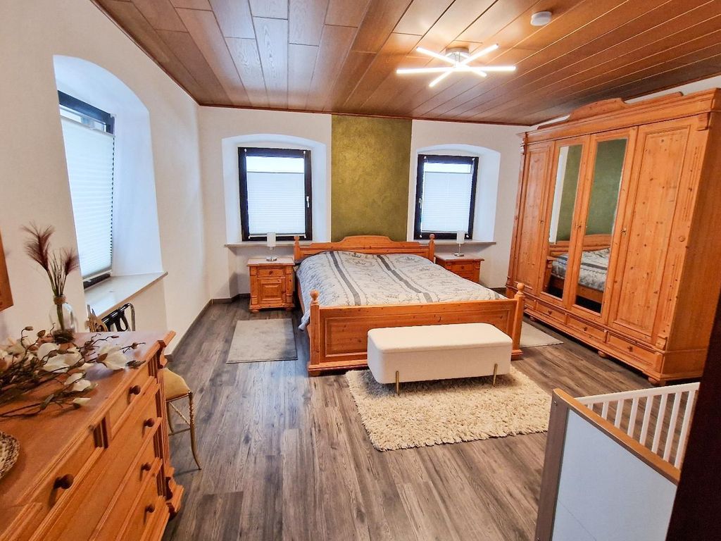 Schlafzimmer 1.OG
