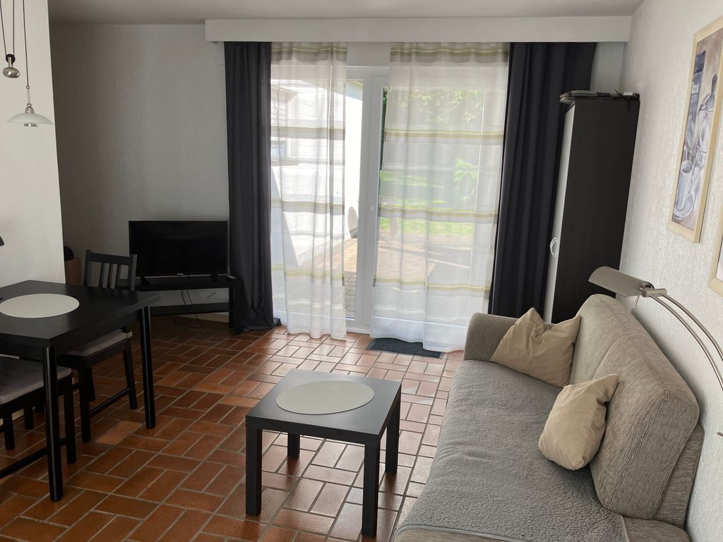 Photo, INSIDE, OUTSIDE