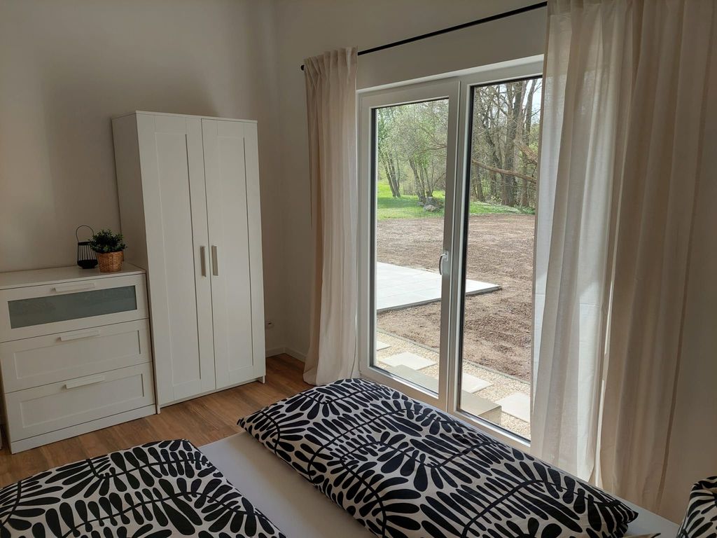 Schlafzimmer mit Doppelbett