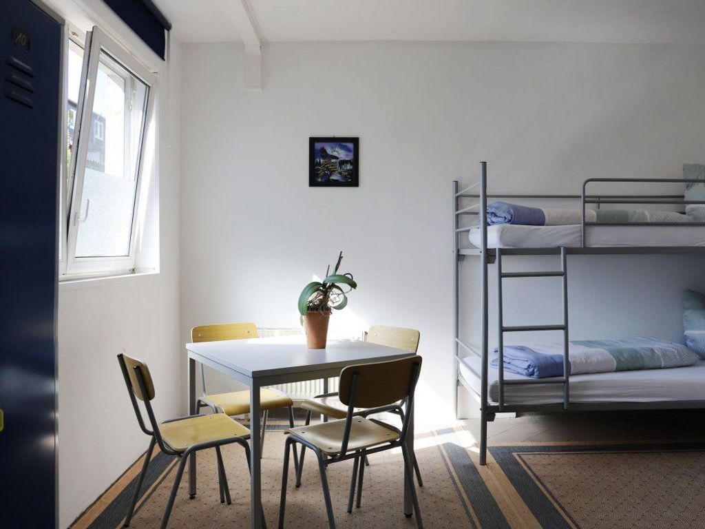 Schlafzimmer 2 - Blick vom Eingang