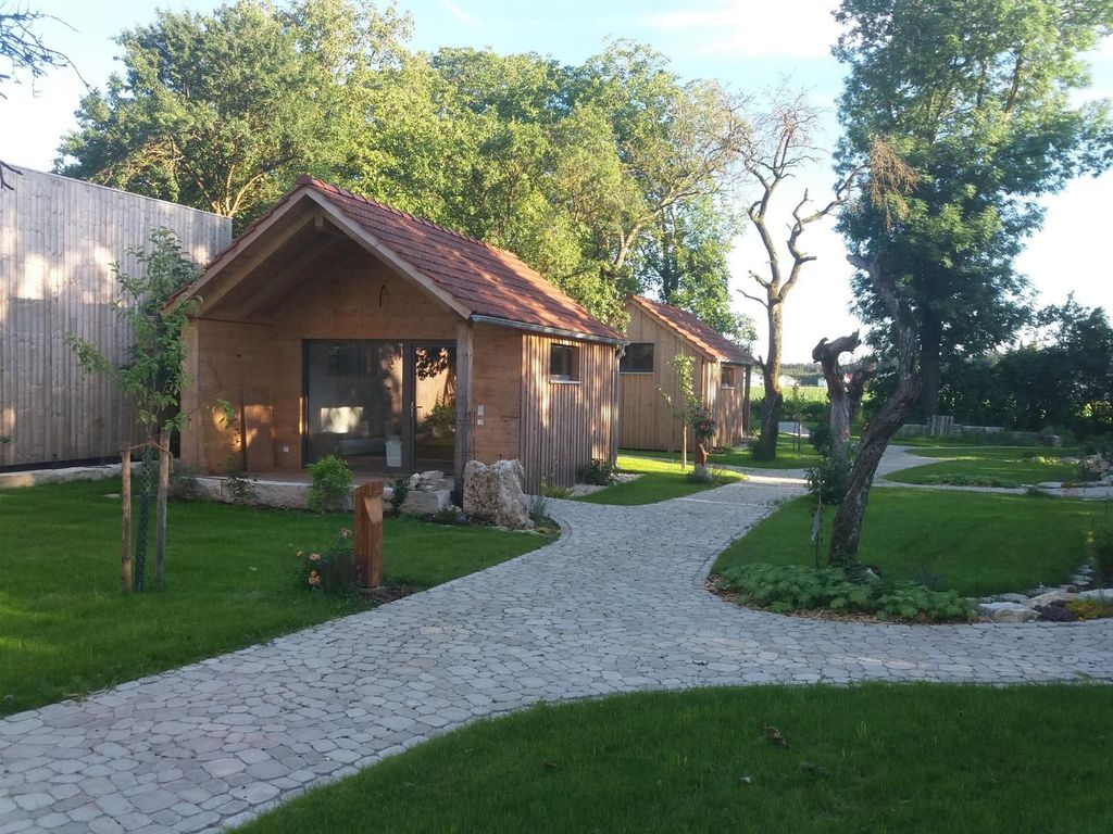 Feriengarten mit Schlafhäusern