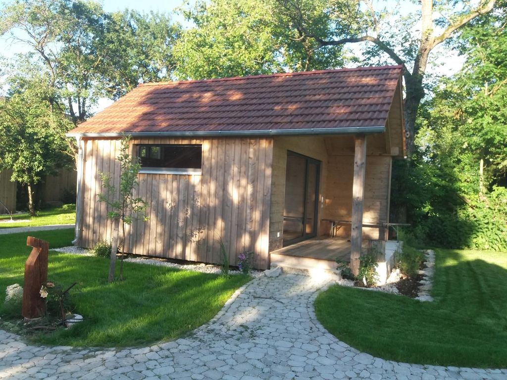 Feriengarten mit Schlafhäusern