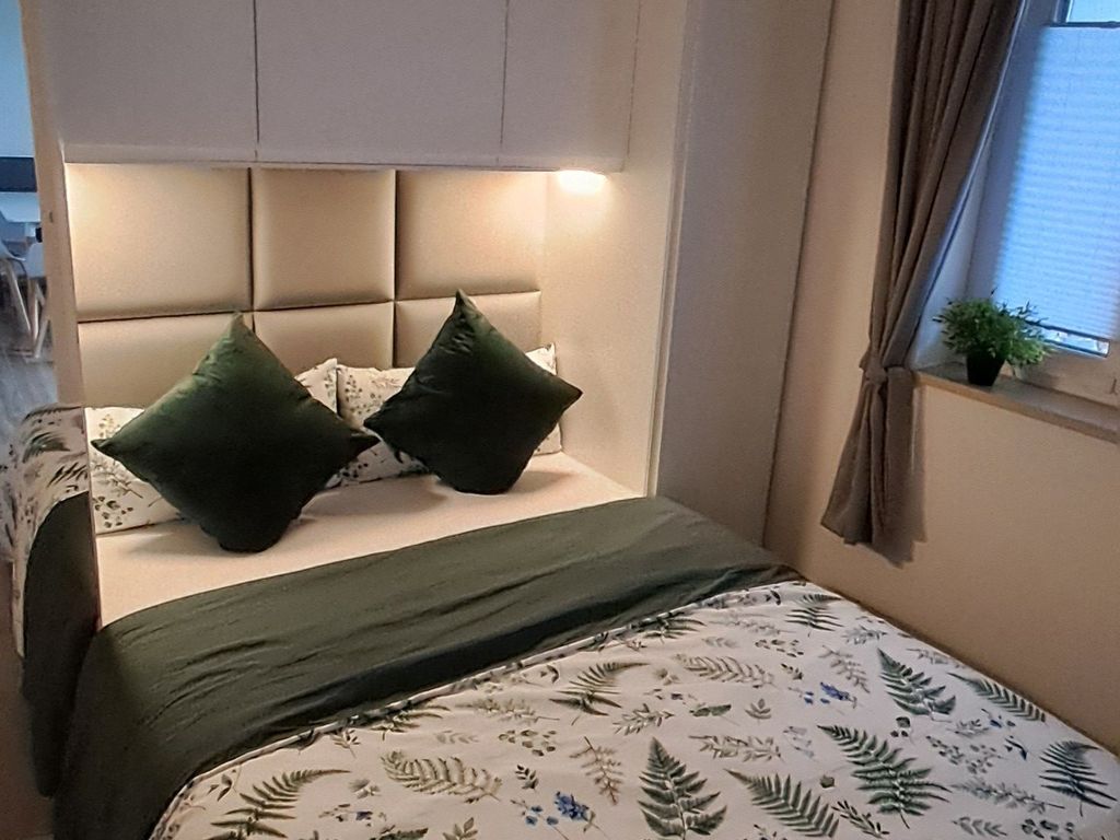 Schlafzimmer - Bett