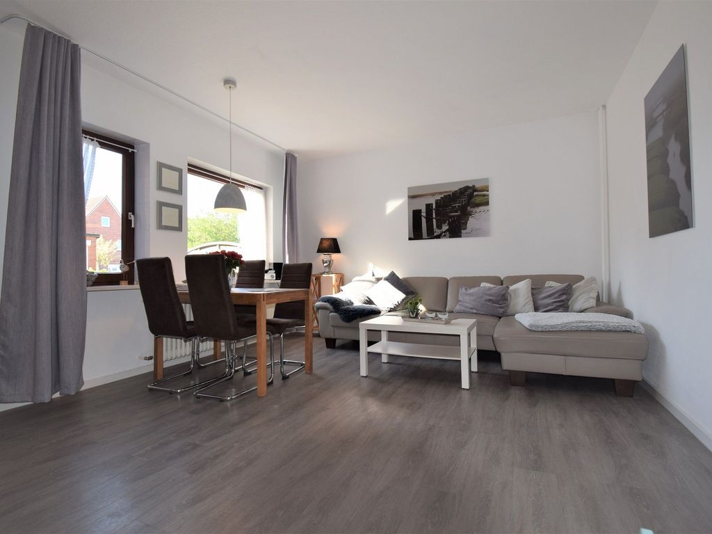 Wohnzimmer mit Essbereich