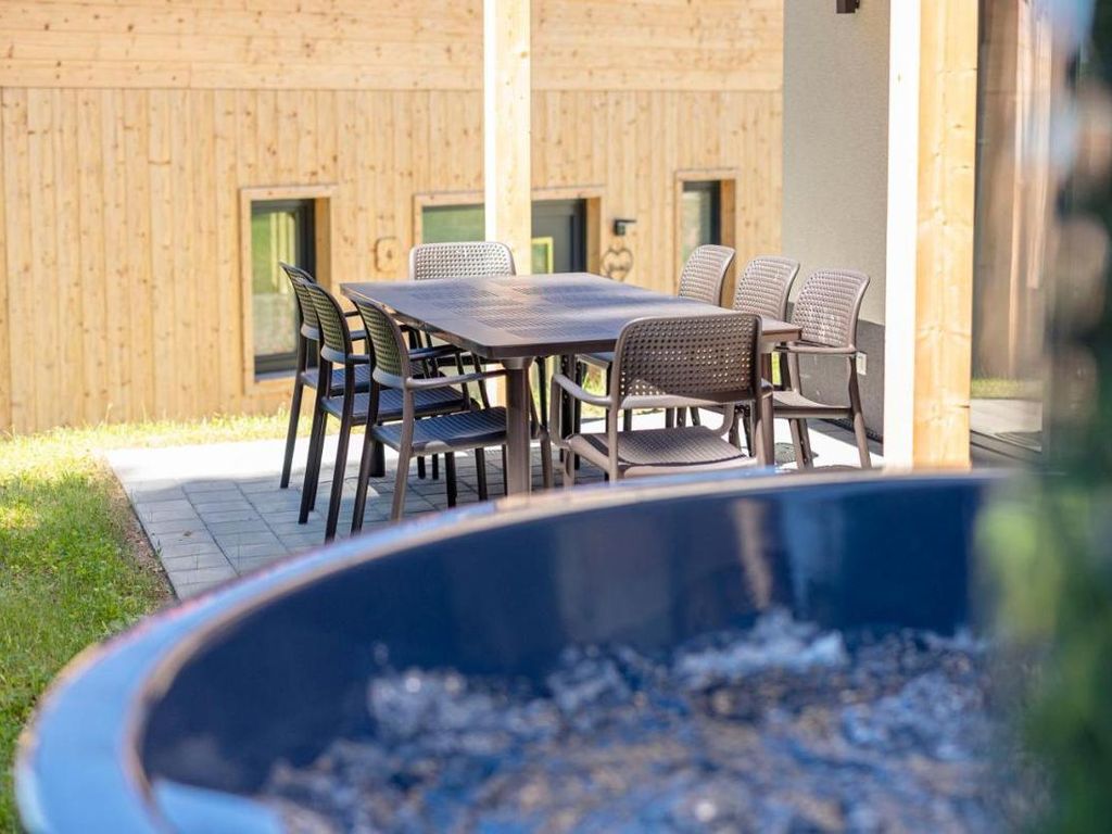 Hot Pot mit Terrasse