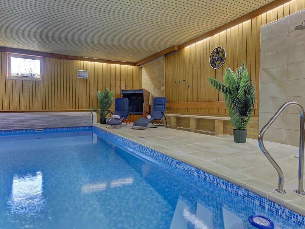 Hallenbad