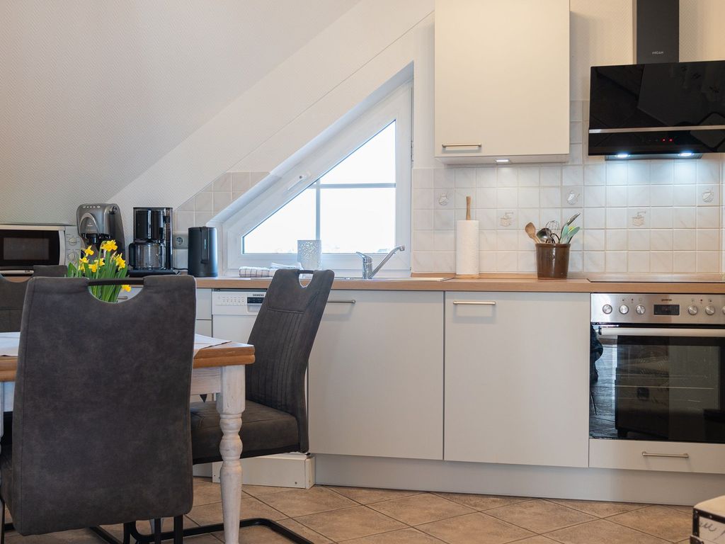 Offene Küche mit Essbereich im Wohnraum