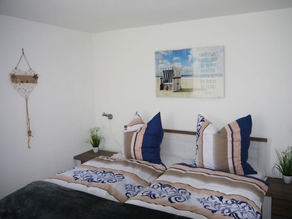 Schlafzimmer 1