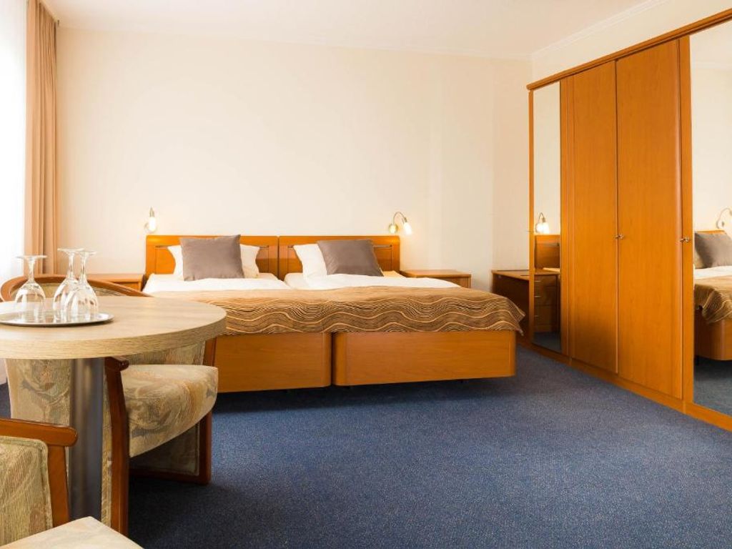 Dreibettzimmer