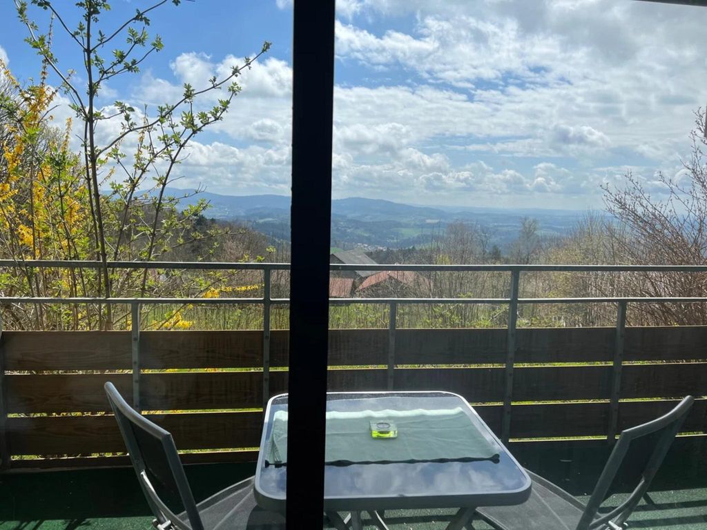 Kleine familienfreundliche Ferienwohnung  Bayerischer Wald mit Pool