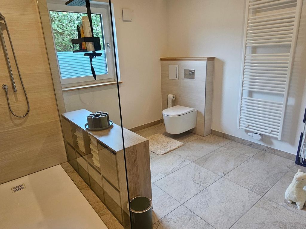 Badezimmer mit ebene