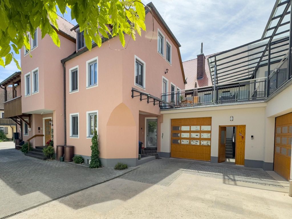 Garage mit Zugang zu