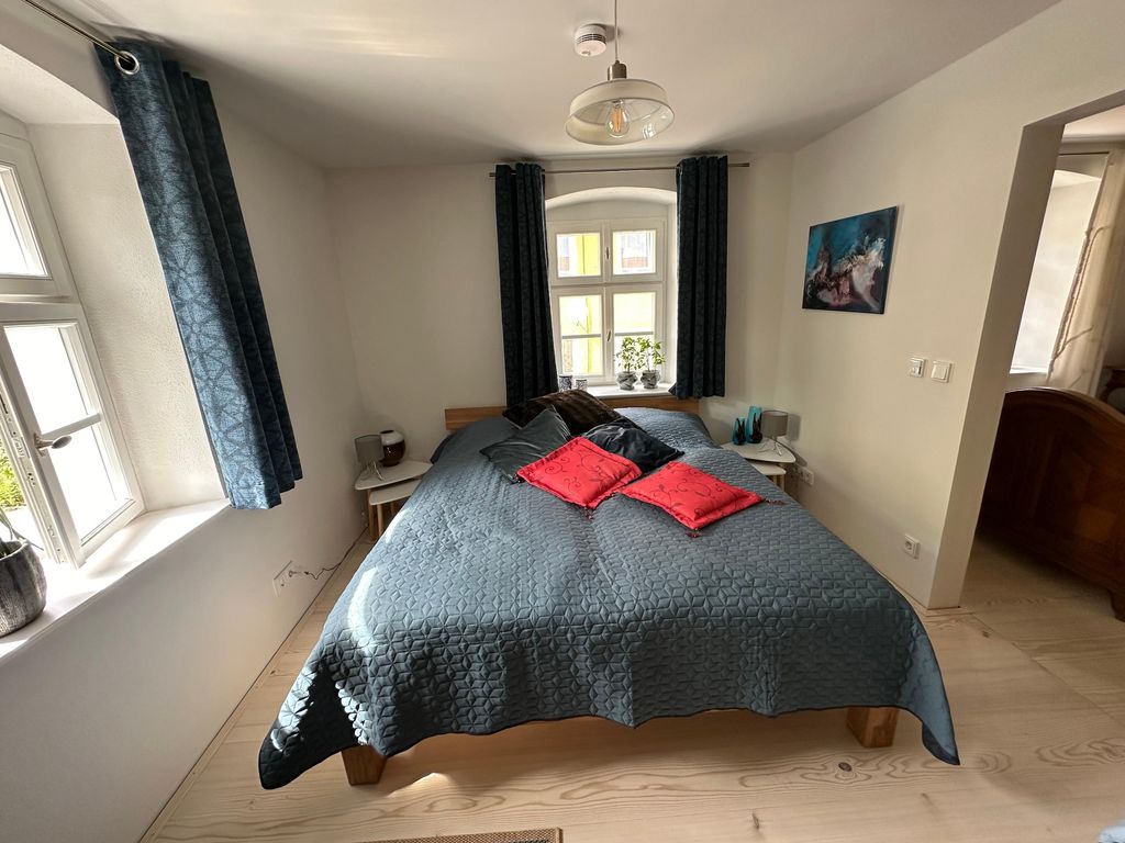 Schlafzimmer 1