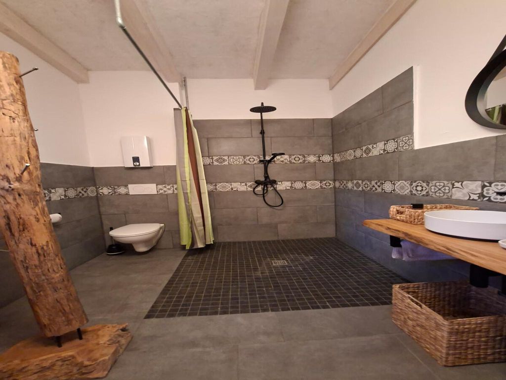 Little-Lama-Lodge