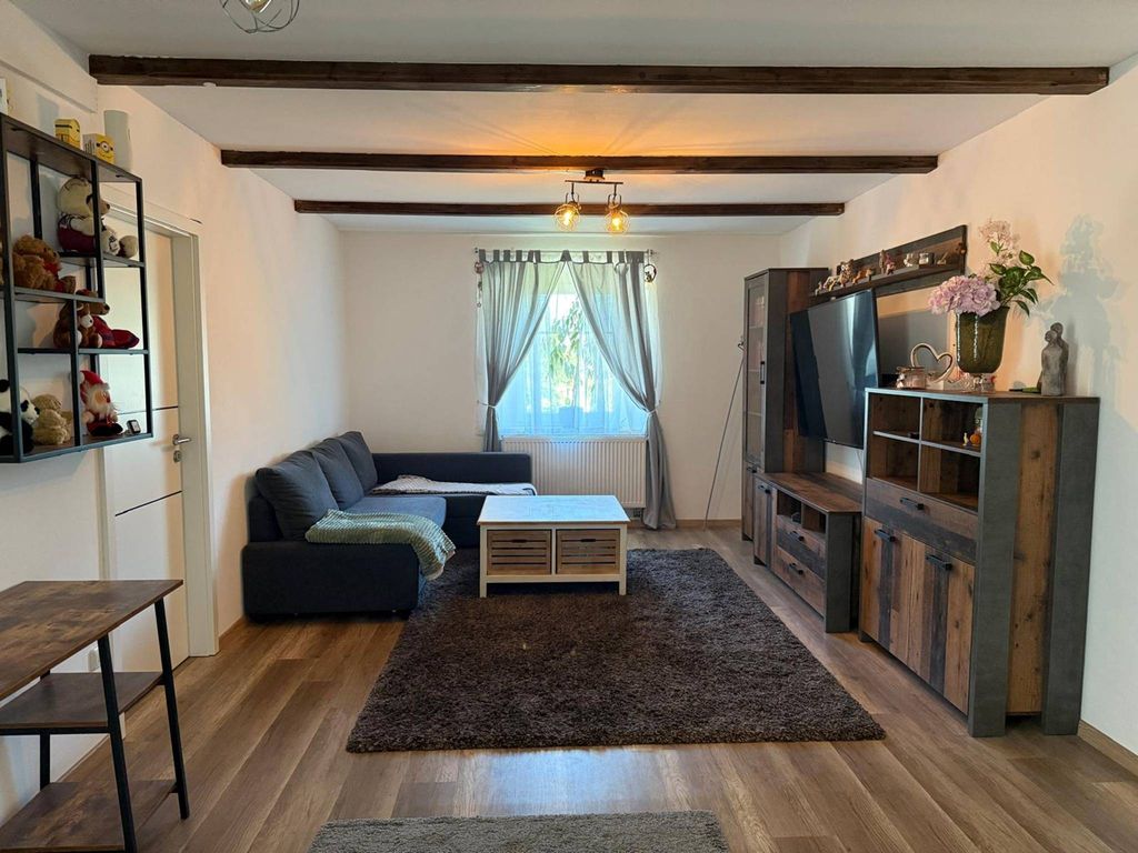 Wohnzimmer der Familienwohnung
