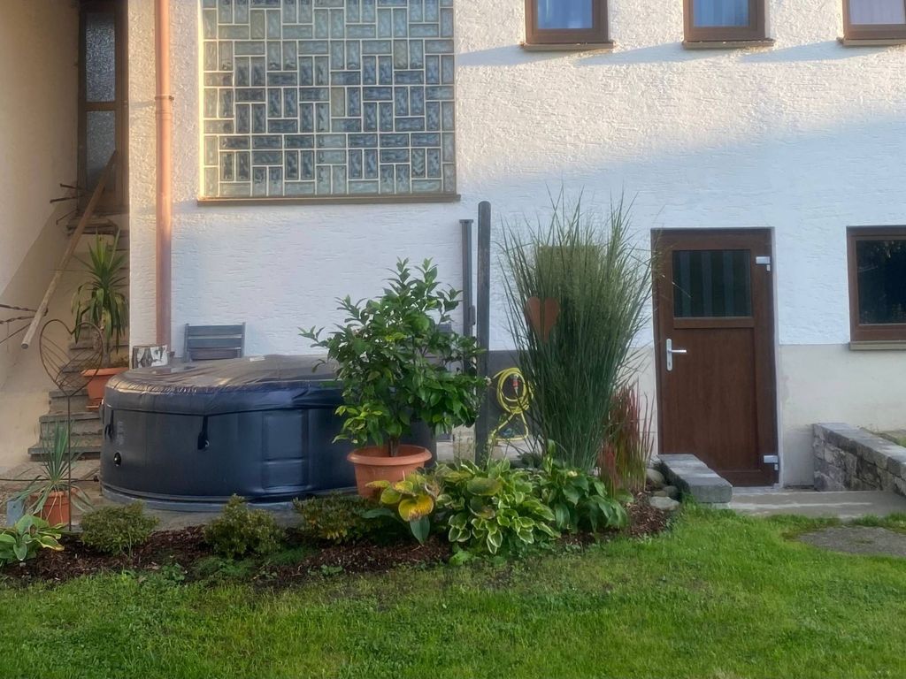Whirlpool mit Zugang zu Dusche/WC