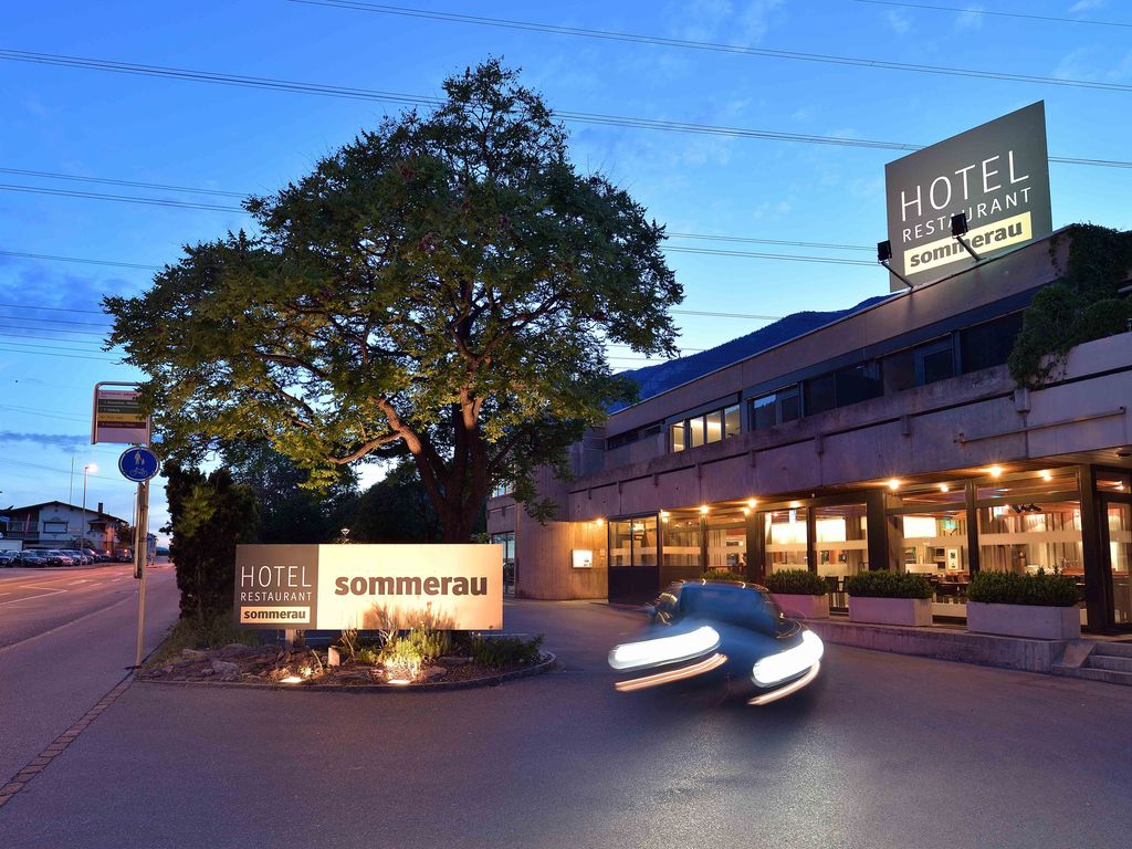 Eingang Hotel Sommerau